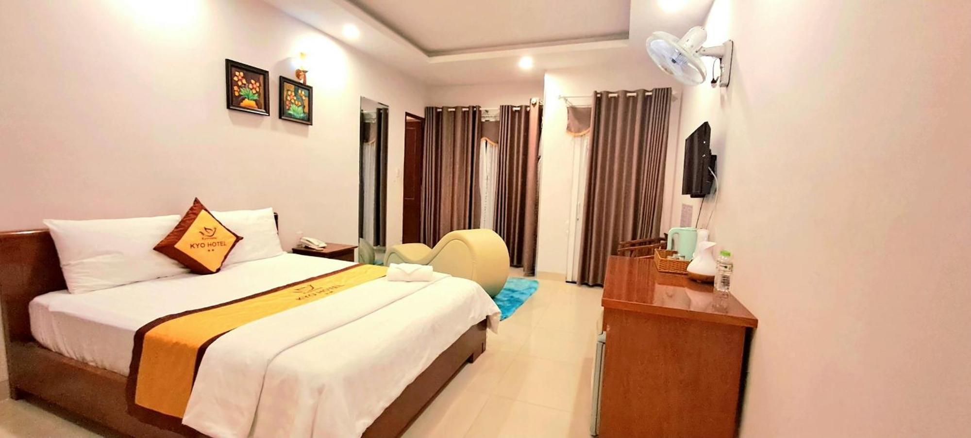 Kyo Khách sạn 2*
